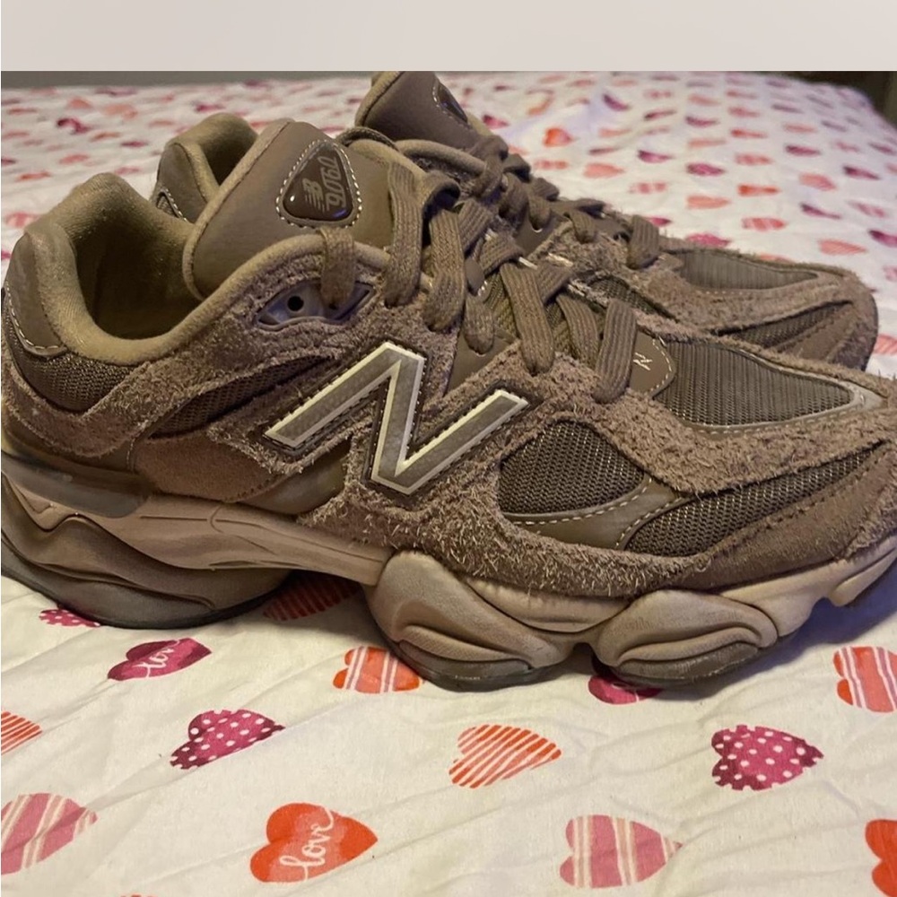 New Balance Brown Sneakers
